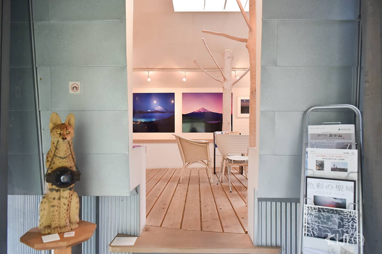 traveling to HAKONE AND KAMAKURA: Hakone Museum of Photography