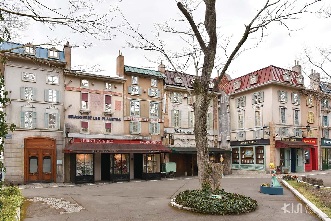 traveling to HAKONE AND KAMAKURA: บรรยากาศภายในพิพิธภัณฑ์เข้าชายน้อย เมืองฮาโกเน่ จังหวัดคางาวะ