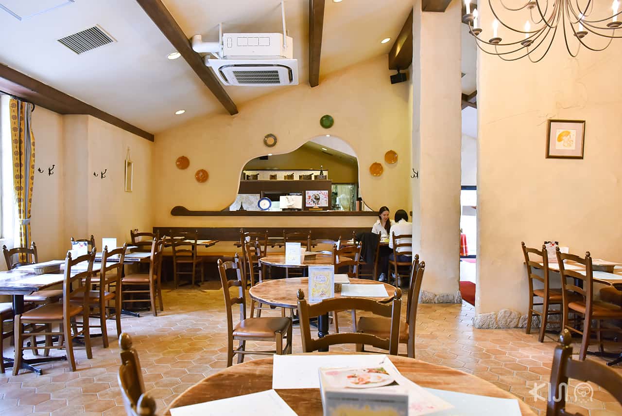 บรรยากาศภายใน Restaurant Le Petit Prince