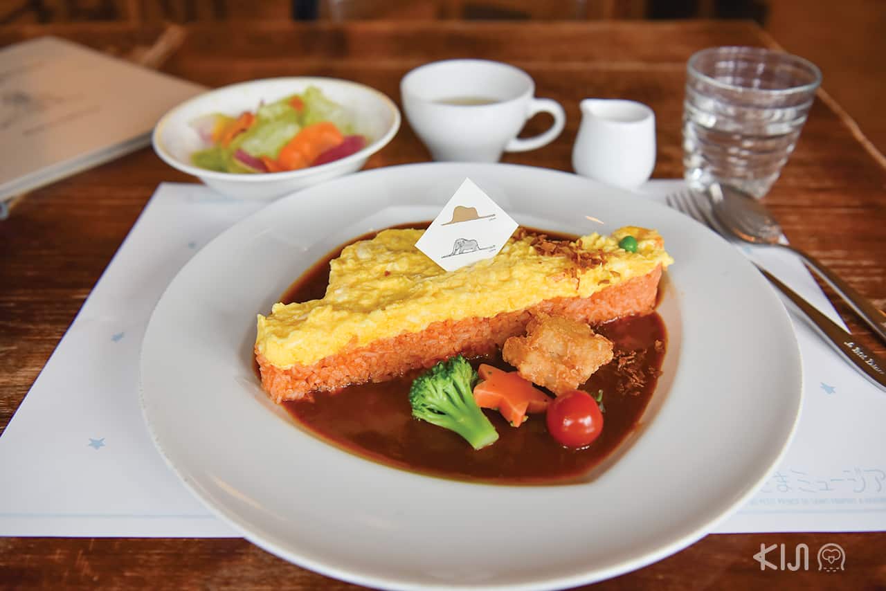 เมนูข้าวห่อไข่ที่ Restaurant Le Petit Prince