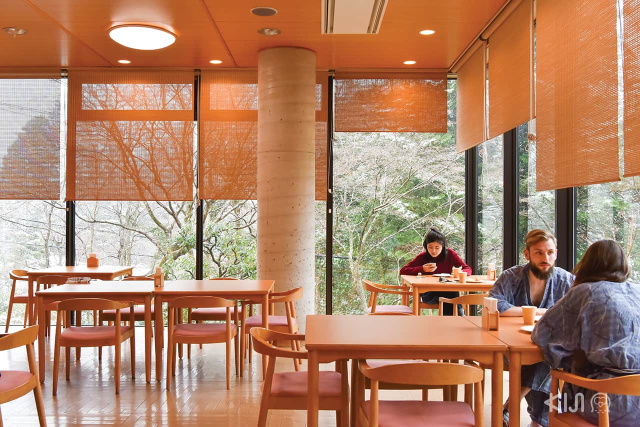 บรรยากาศภายในห้องอาหารของโรงแรม Hakone Kowakien Miyamafurin