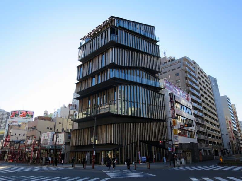 Asakusa Culture Tourist Information Center ออกแบบโดยเคนโกะ คุมะ (Kengo Kuma)