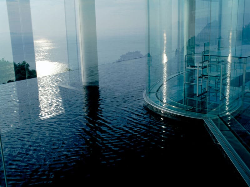 Water Glass Guest House at Shizuoka ผลงานการออกแบบโดยเคนโกะ คุมะ (Kengo Kuma)