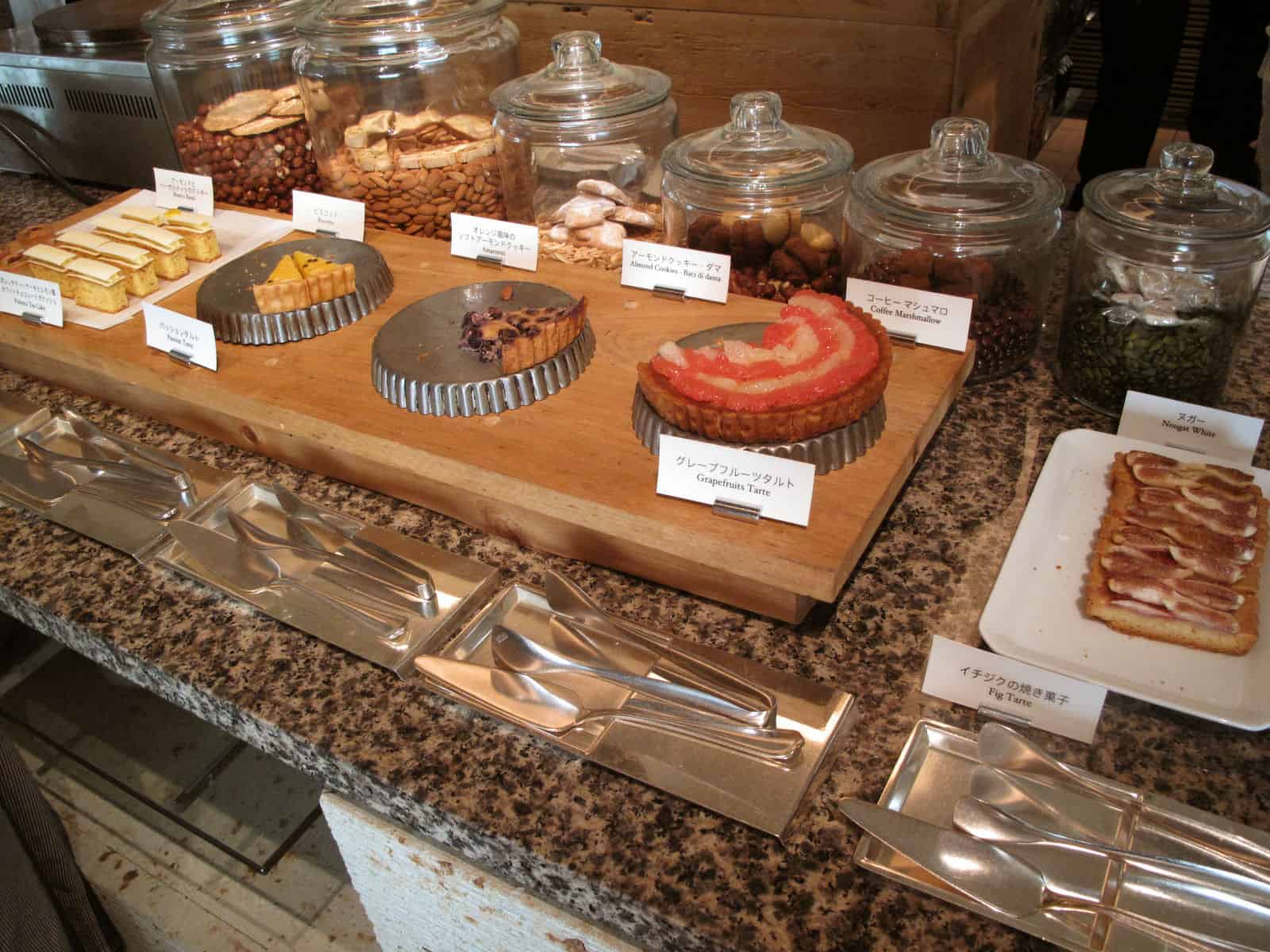 ร้านบุฟเฟ่ต์จากย่านชินจูกุ (Shinjuku) - Hyatt Regency Tokyo Caffè