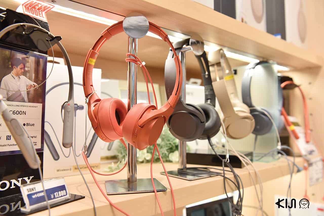 แผนกอิเล็กทรอนิกส์ Lotte Duty Free สาขากินซ่า