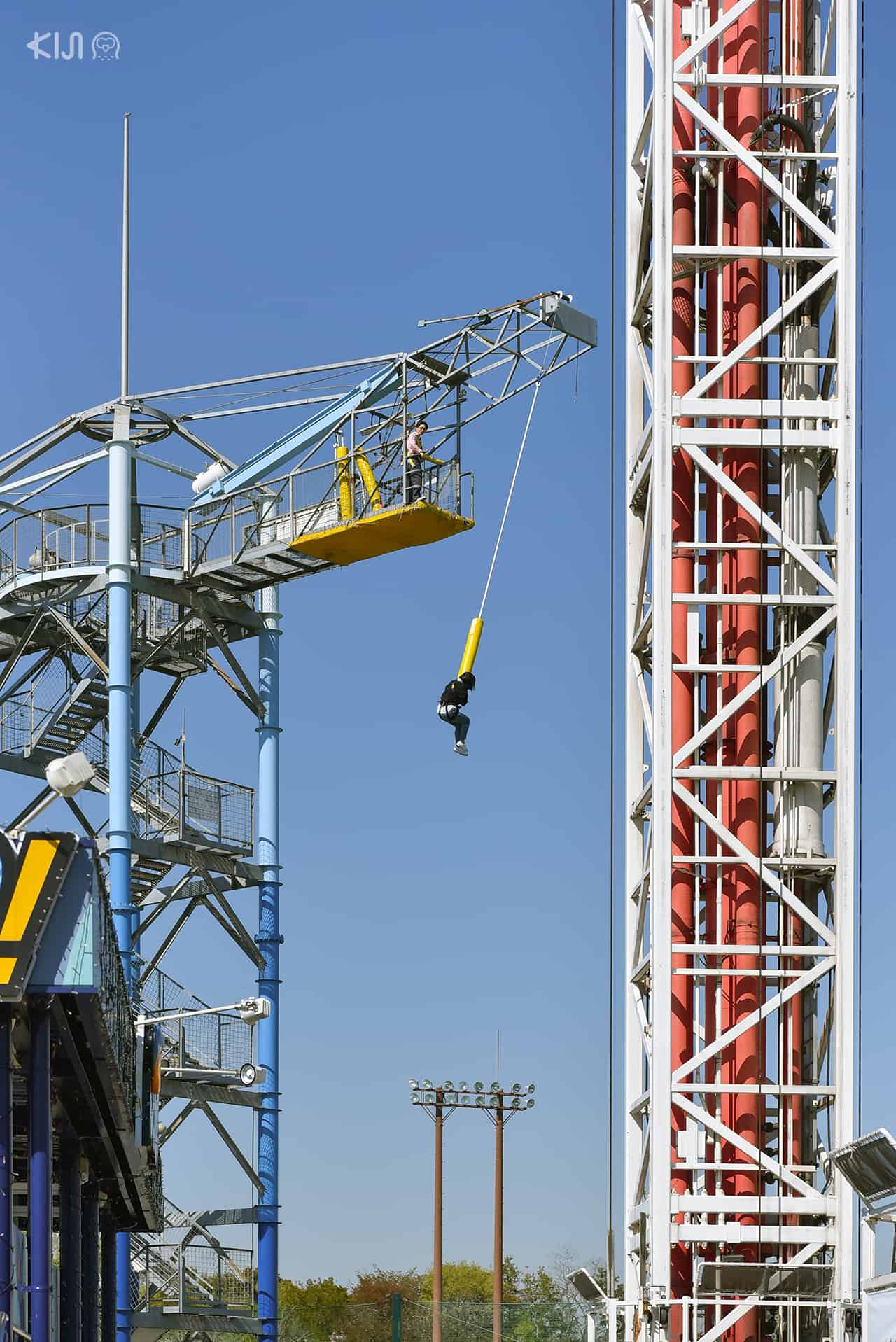 Bungee Jump สูง 22 เมตร ที่สวนสนุก Yomiuriland