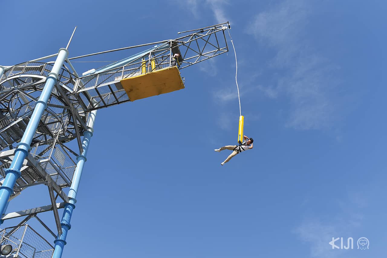 Bungee Jump in Yomiuri land