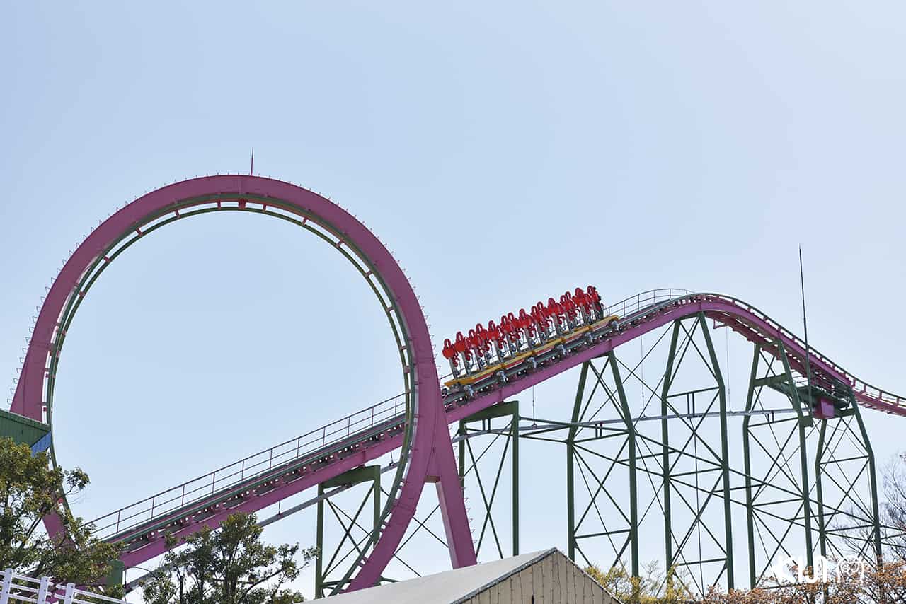 เครื่องเล่นที่สวนสนุกโยมิอุริแลนด์ (Yomiuriland)