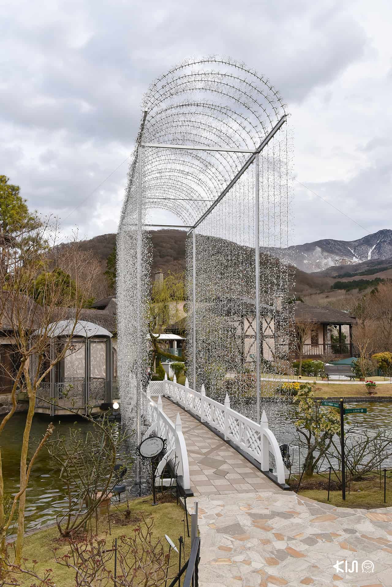 โดมยอดฮิตที่คนนิยมมาถ่ายรูปใน Hakone Venetian Glass Museum 