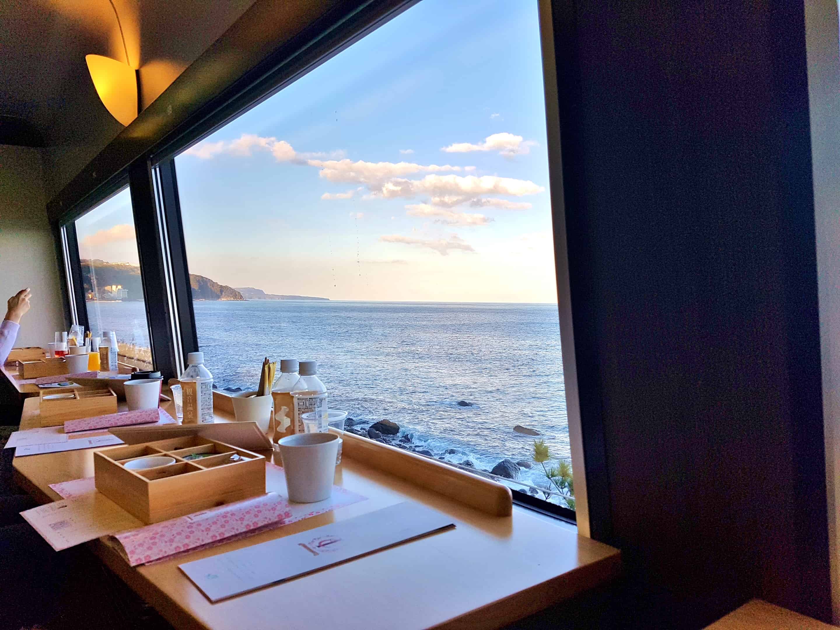 ภัตตาคาร ห้องอาหาร IZU CRAILE Joyful train