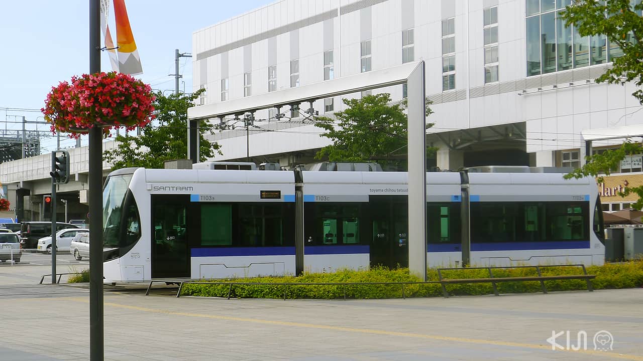 รถราง ญี่ปุ่น - Toyama Santram