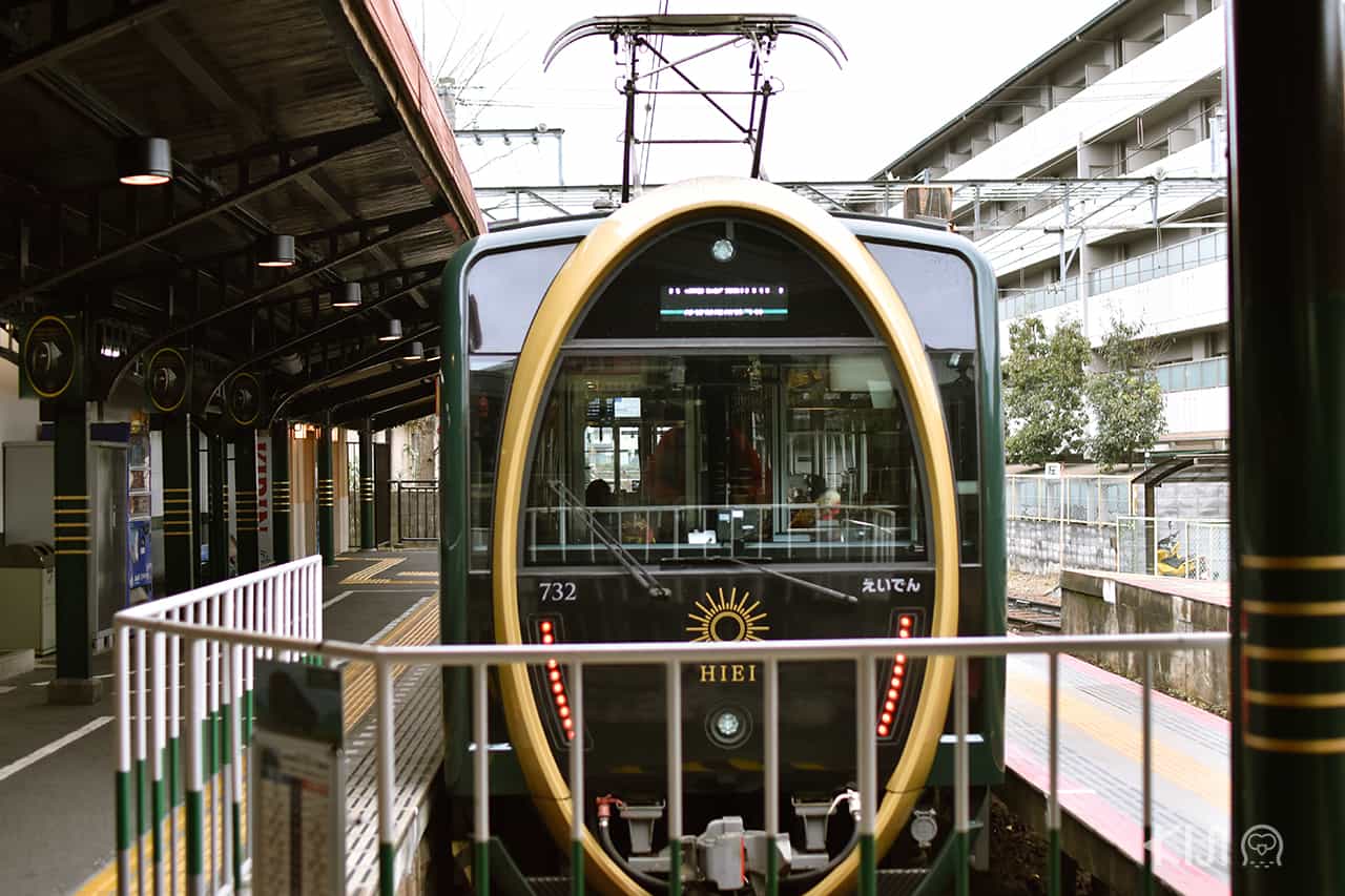 รถไฟฮิเอ (Hiei Train) สีเขียว