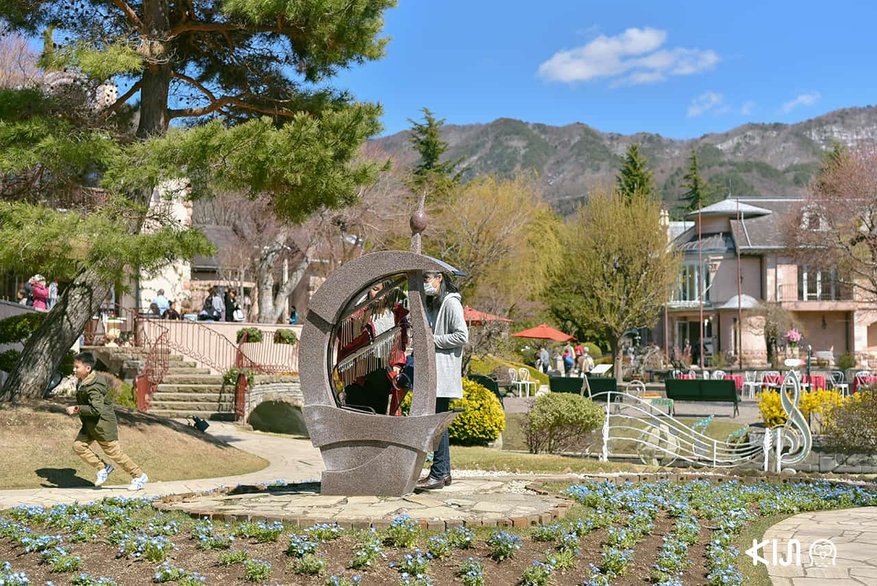 บรรยากาศพิพิธภัณฑ์ดนตรีในป่า Kawaguchiko Musis Forest Museum