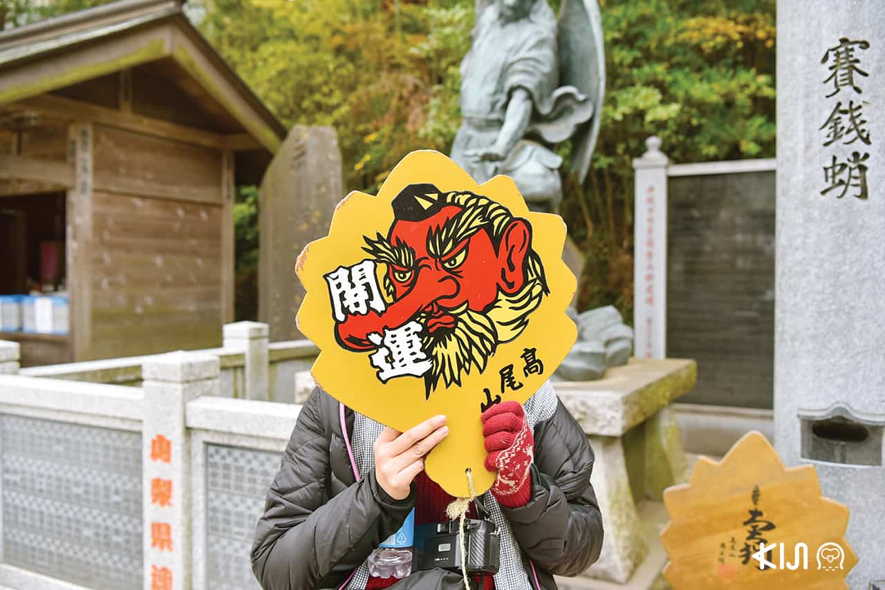 สักการะเท็นงู (Tengu) ที่วัดยาคุโออิน (Takaosan Yakuou-in Temple)