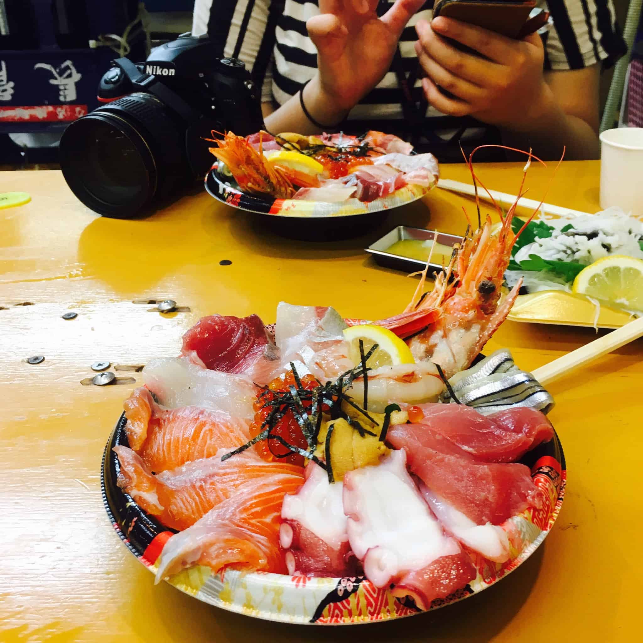 Fukahiro Erande Don - ร้านข้าวหน้าปลาดิบ Fukahiro (深廣) - ตลาดปลาคุโรมง (Kuromon Fish Market)