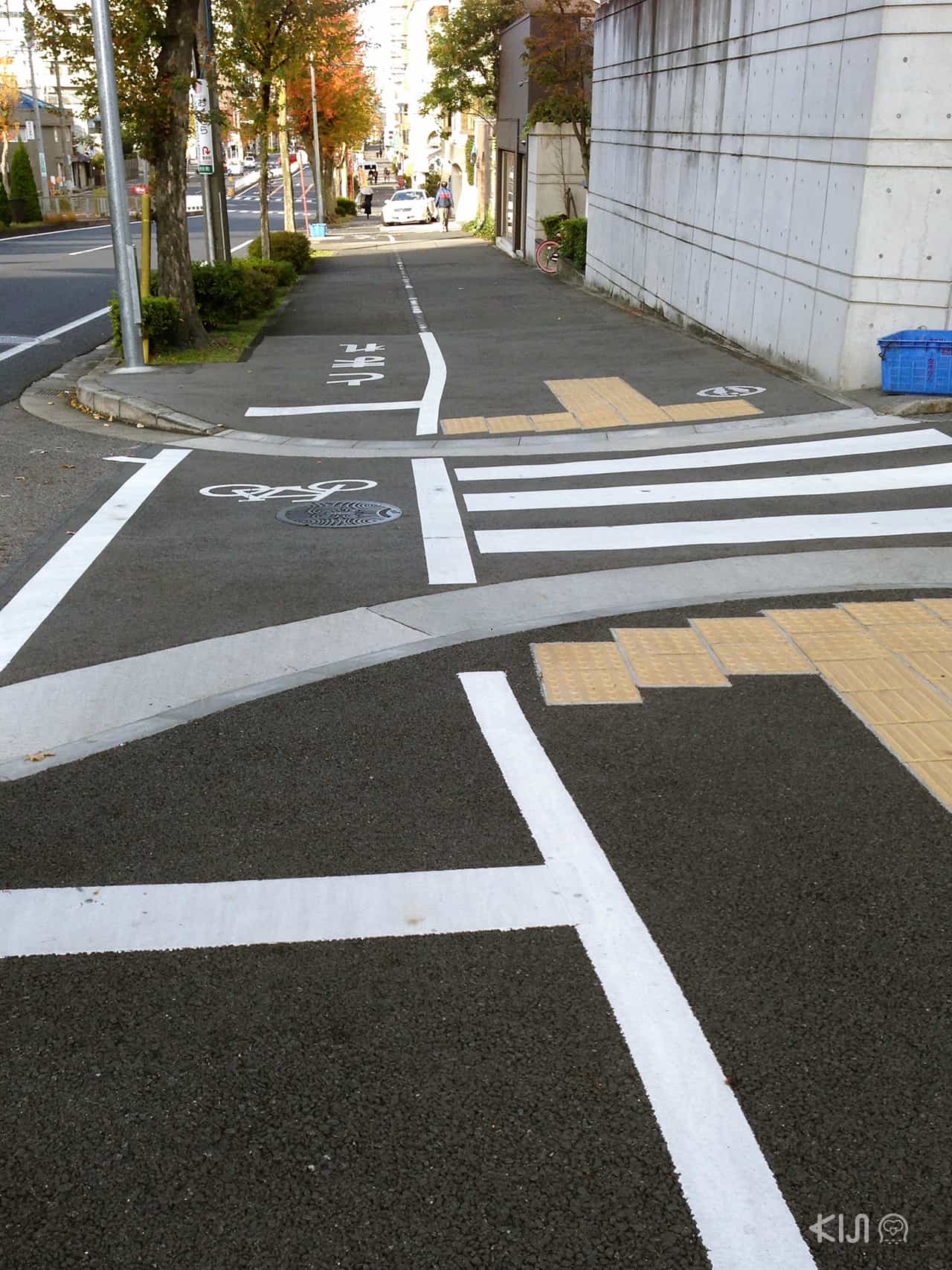 Universal Design ในญี่ปุ่น (japan) - ทางเท้า