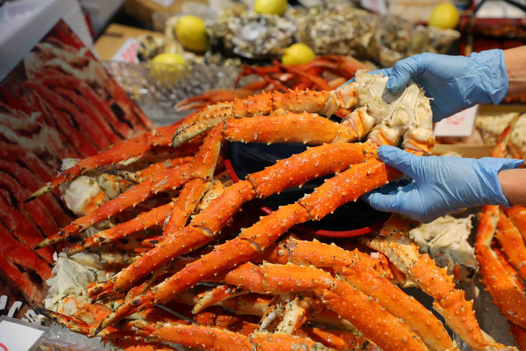 ตลาดคุโรมง Kromonfish market โอซาก้า