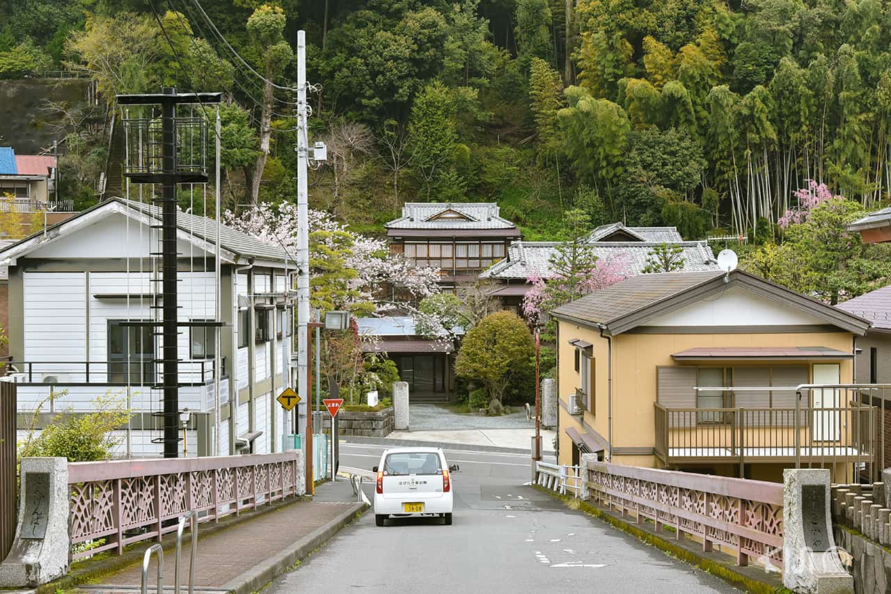 ยูกาวาระ (Yugawara)