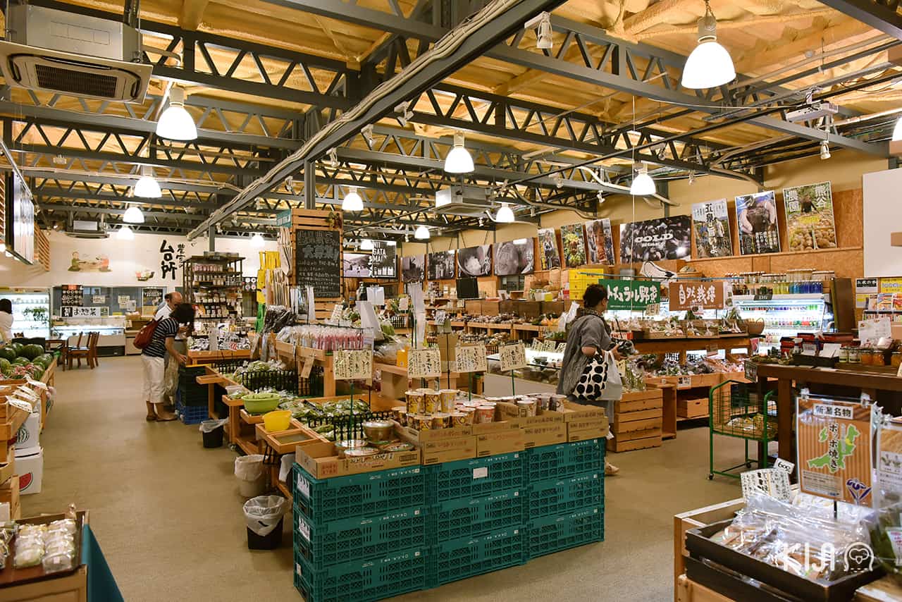 Pier Bandai ตลาดสดขนาดใหญ่ในนีงาตะ