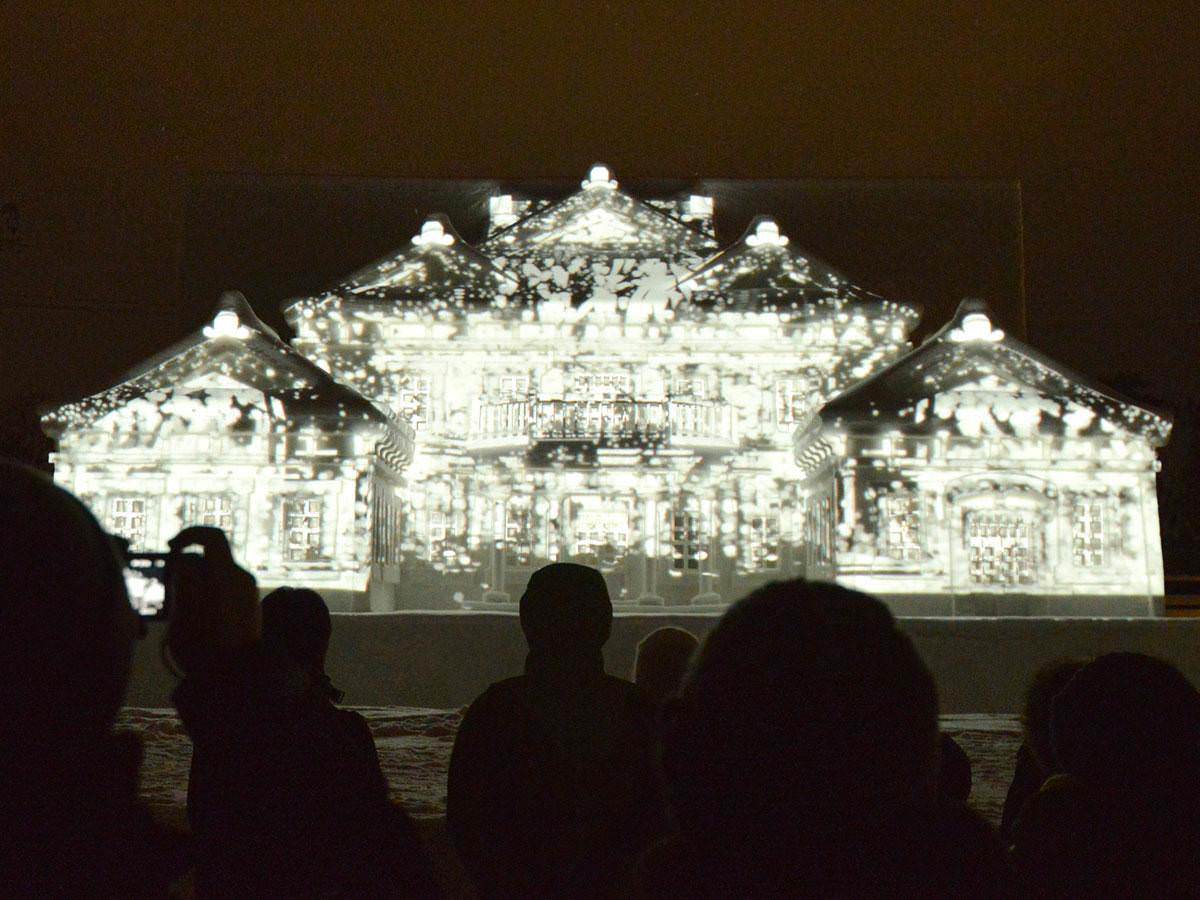 Hirosaki Castle Snow Lantern Festival เทศกาล ฤดูหนาว ใน ภูมิภาค โทโฮคุ