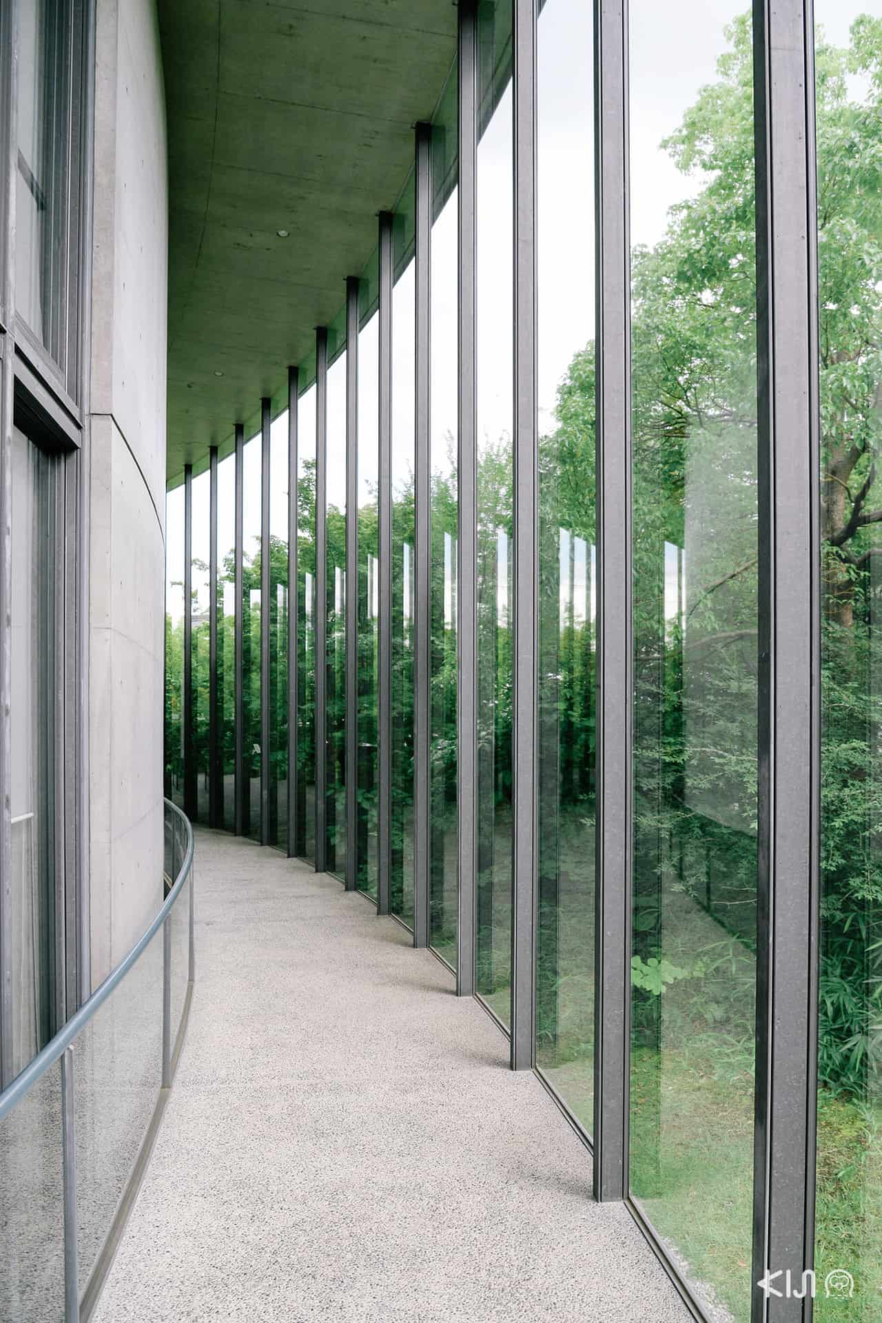 Shiba Ryotaro Memorial Museum ภายในพิพิธภัณฑ์ที่เรียบง่ายแต่มีเอกลักษณ์