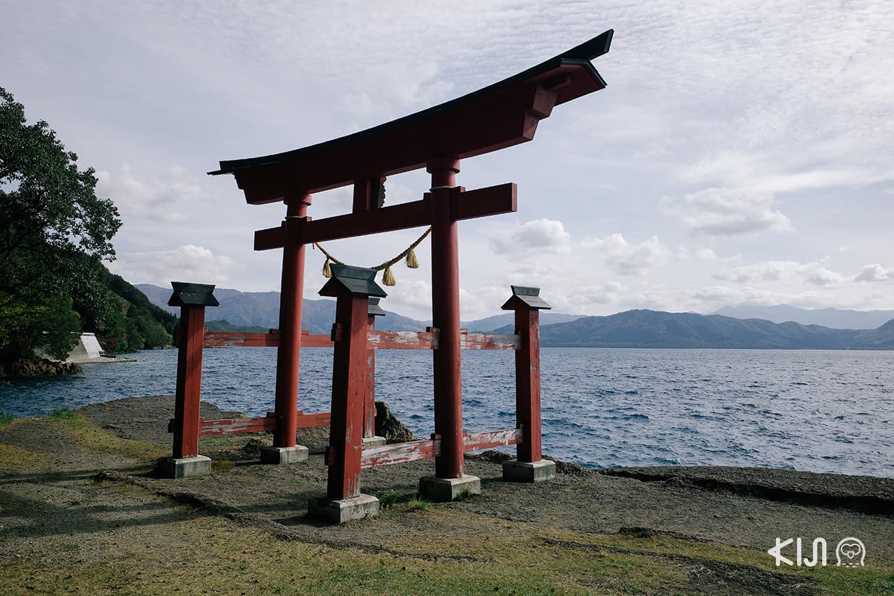 ศาลเจ้าโกะซะโนะอิชิ | Gozanoishi Shrine ริม ทะเลสาบทาซาวะ