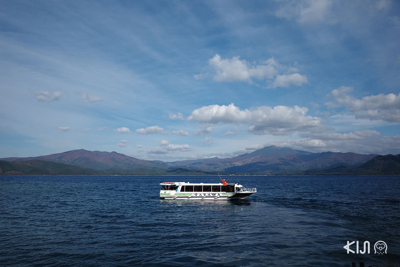 นั่งเรือชมวิวทะเลสาบทาซาวาโกะ ที่เที่ยว น่าสนใจของจังหวัด อาคิตะ