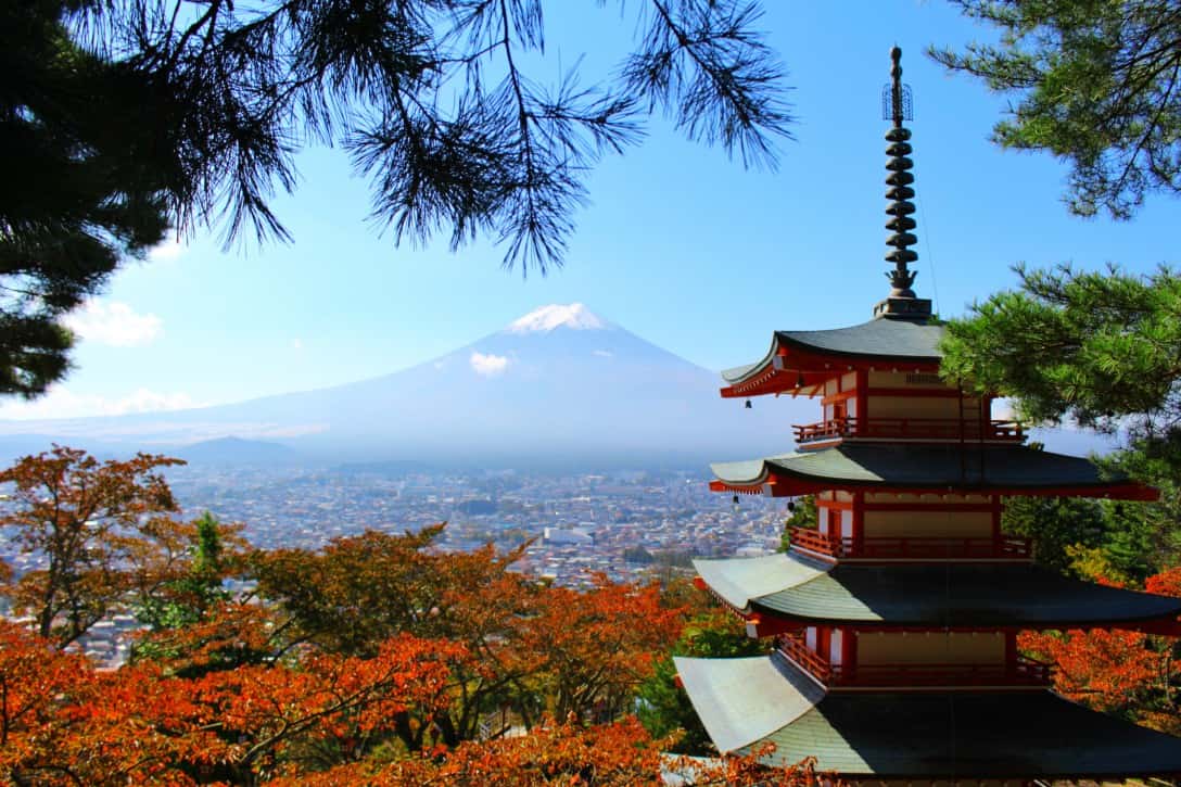 Fuji Hakone Pass - เจดีย์แดงชูเรโตะ (Chureito Pagoda)