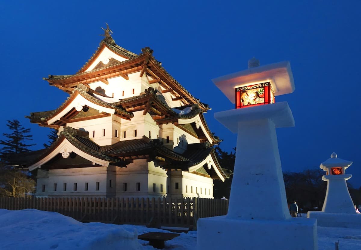 สนุกกับเทศกาลหิมะและซากุระที่ปราสาทฮิโรซากิ ใน โทโฮคุ ช่วง ฤดูหนาว