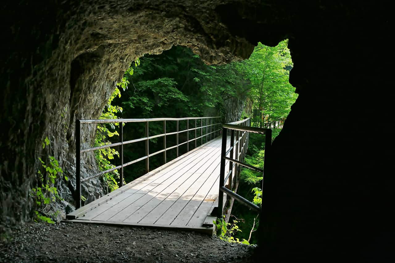 เที่ยว อาคิตะ - Dakigaeri Gorge