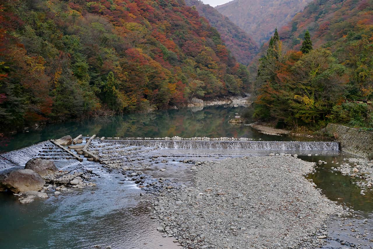 Dakigaeri Gorge in autumn