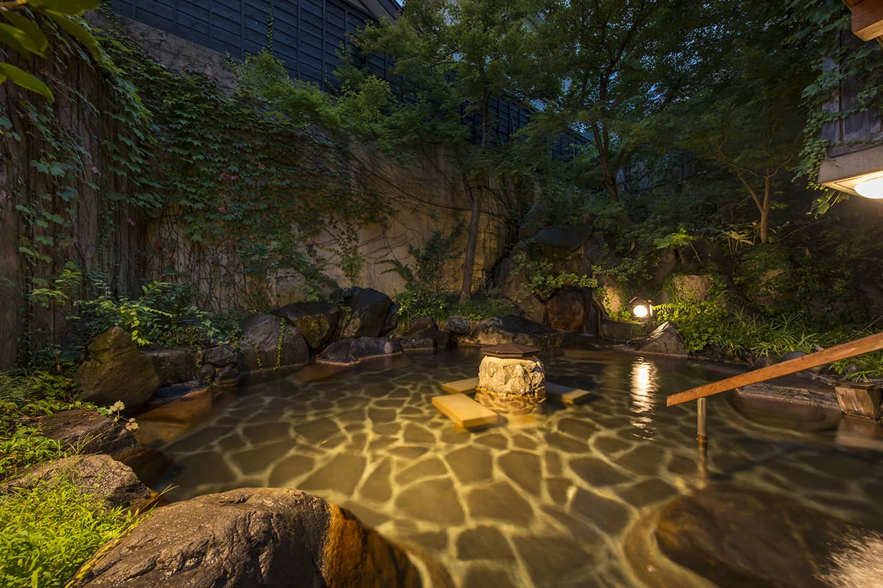 ออนเซ็น ของ โรงแรม Shousenkaku Kagetsu