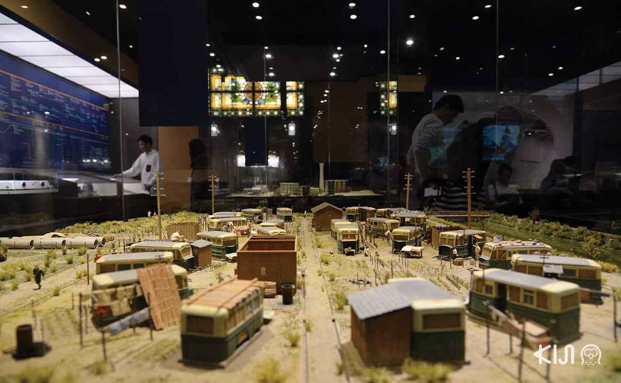 Osaka Museum of Housing and Living รถที่ถูกนำมาดัดแปลง