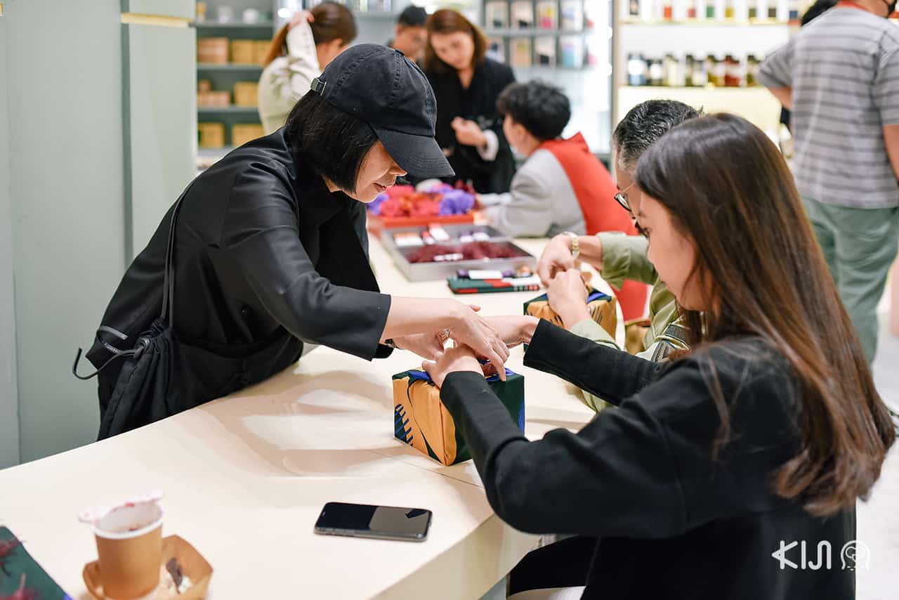 LET’S GIVE GOOD ห่อของขวัญด้วยผ้าฟุโรชิกิแบบญี่ปุ่น