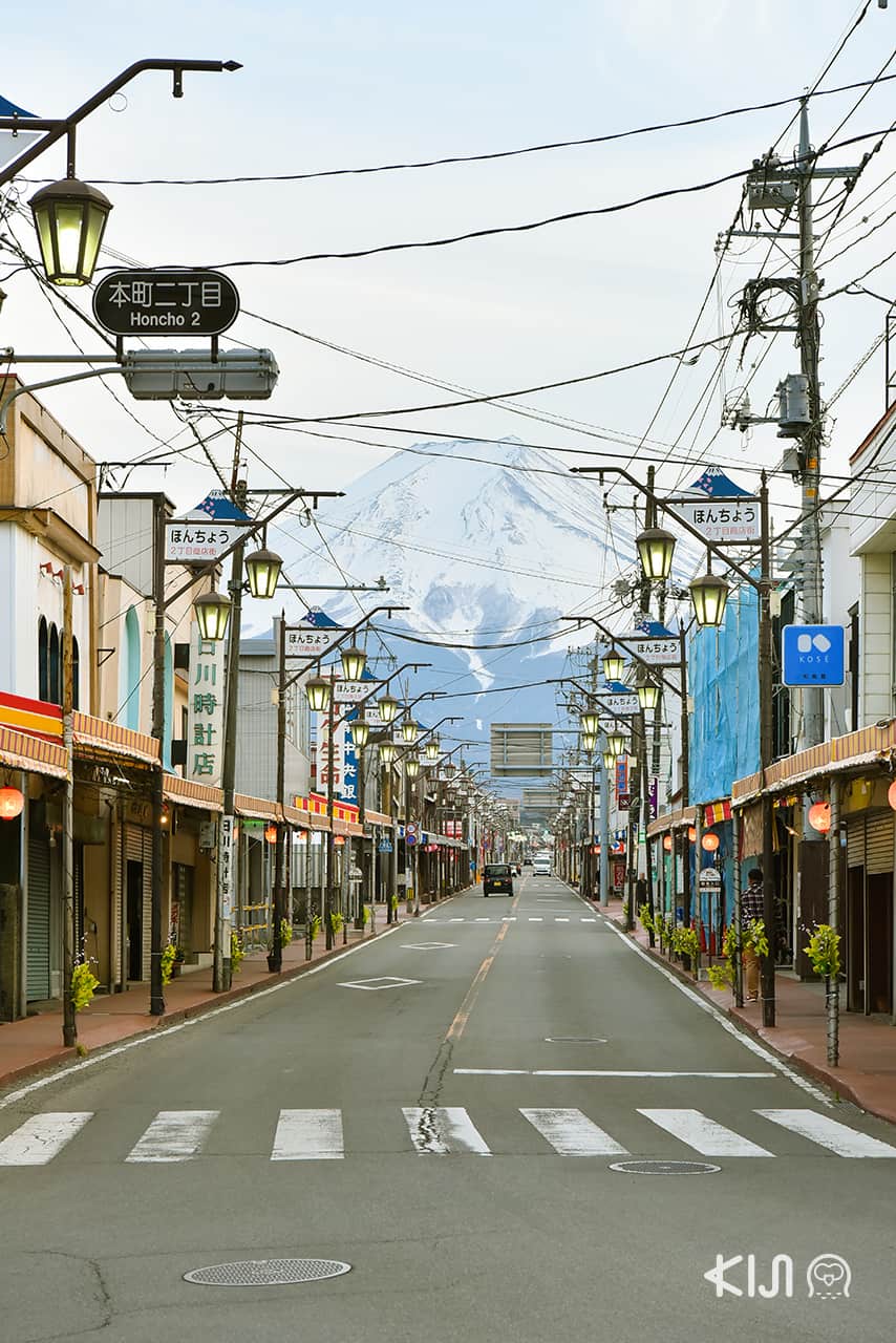 จุดถ่ายรูปภูเขาไฟฟูจิ รถไฟสายฟูจิคิวโค (Fujikyuko Line)