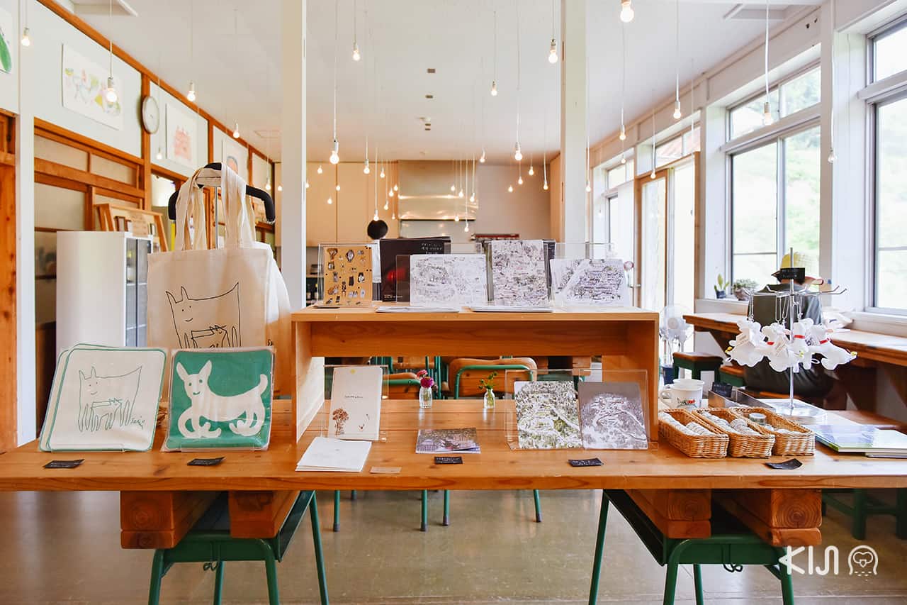 จุดขายของที่ระลึก Hachi & Seizo Tashima Museum of Picture Book Art