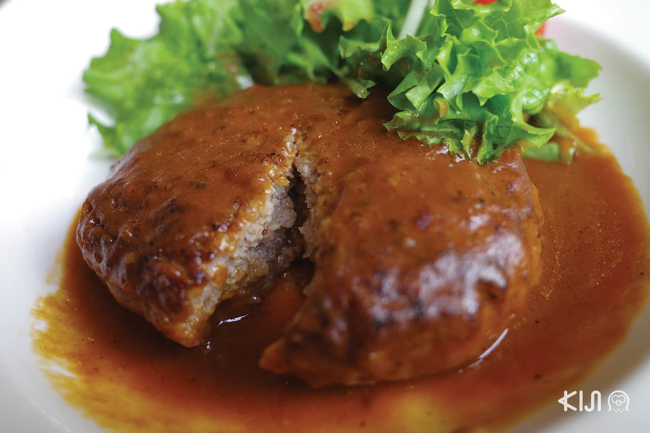 ร้านอาหาร KOBE HIMEJI OTSU : STRAUSS  Café