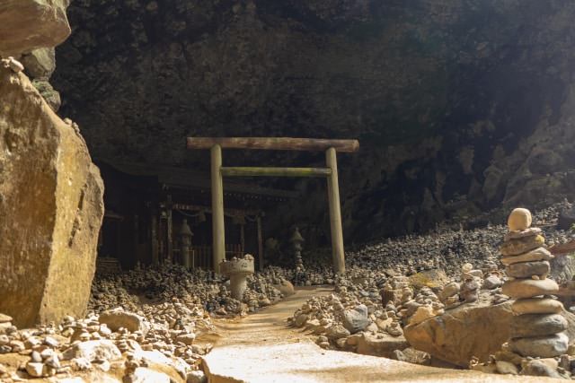 เที่ยว มิยาซากิ (Miyazaki) : Amanoiwato Shrine