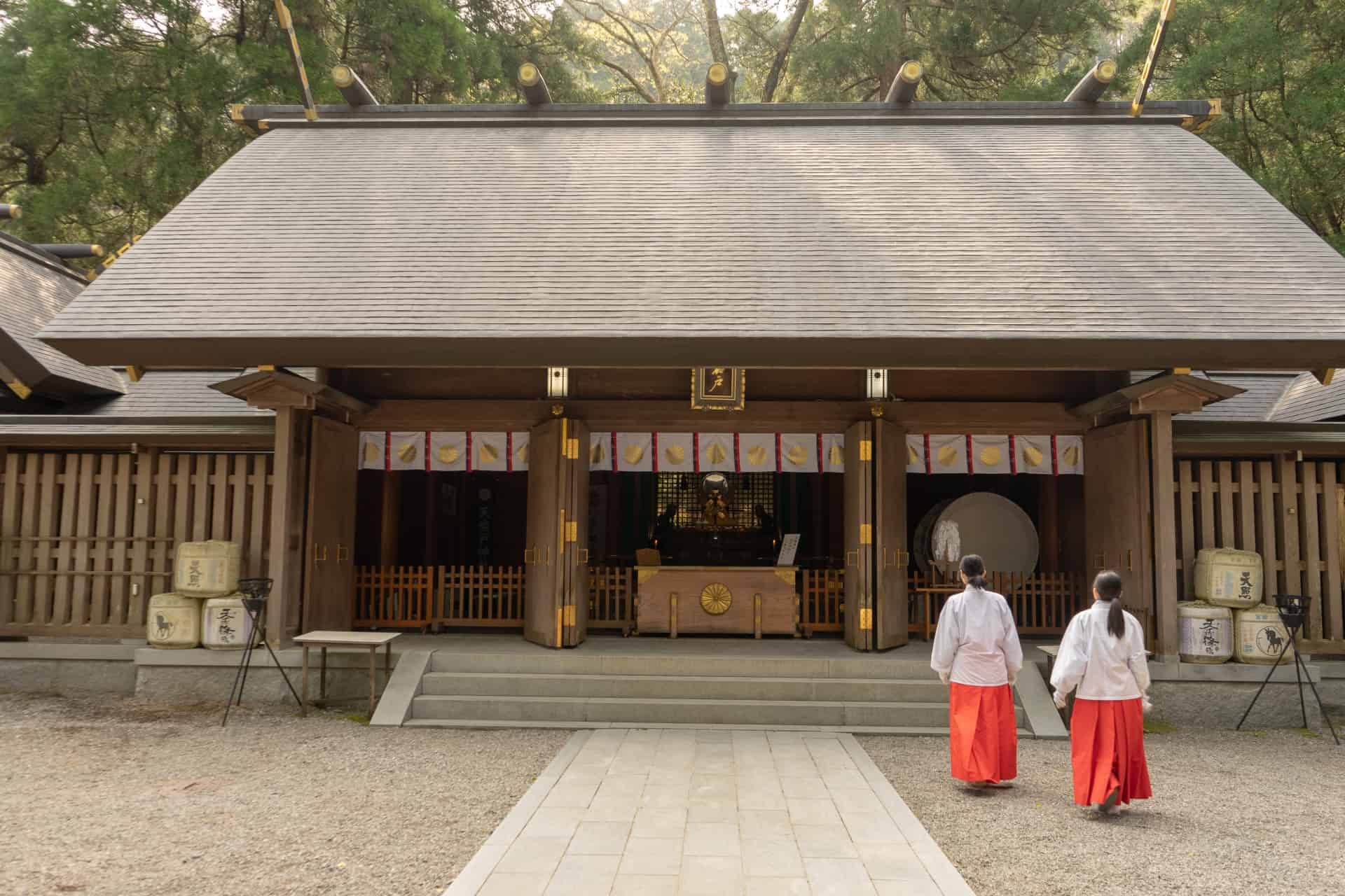 ที่เที่ยว มิยาซากิ (Miyazaki) : ศาลเจ้าอามาโนะอิวาโตะ (Amanoiwato Shrine)
