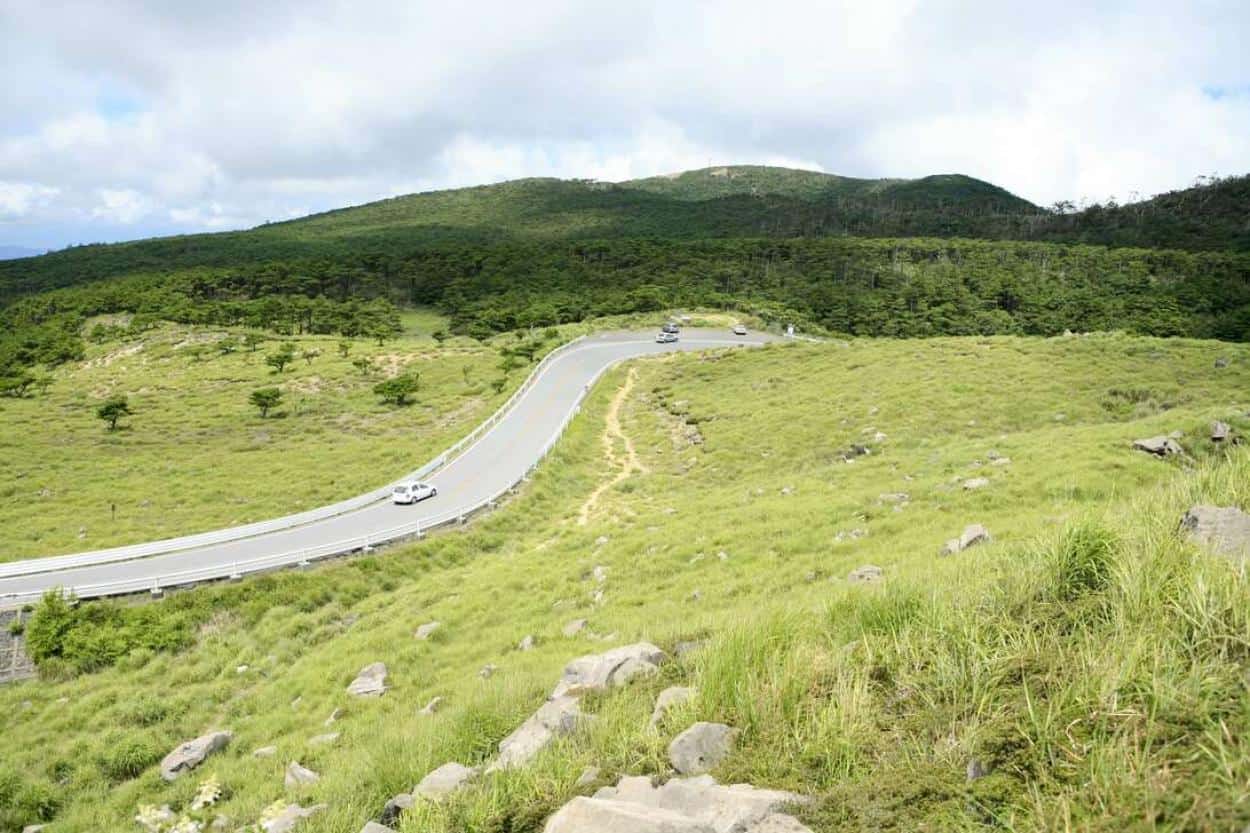 ที่เที่ยว มิยาซากิ (Miyazaki) : ที่ราบสูงเอบิโนะ (Ebino Plateau)