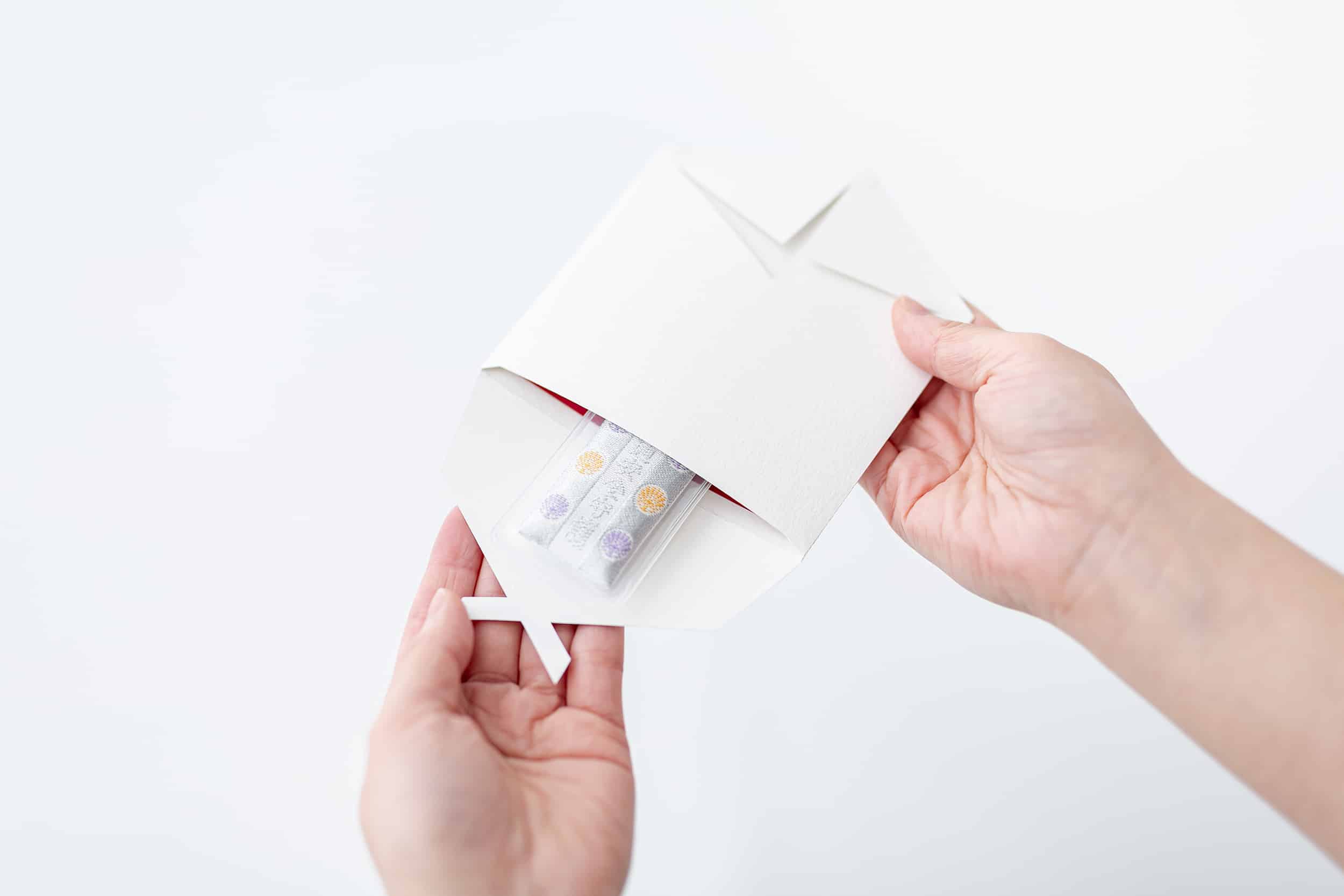 เครื่องราง นำโชคให้ สอบผ่าน จากญี่ปุ่น