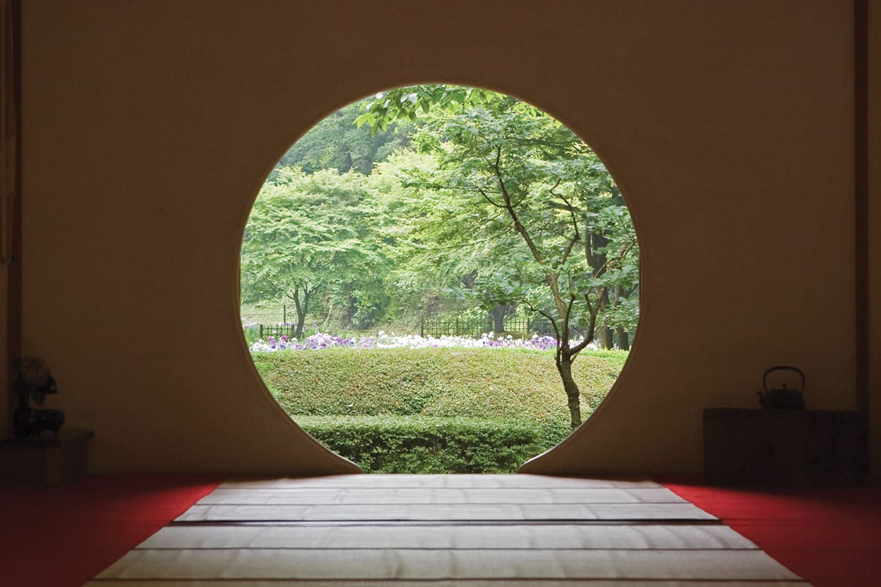 วัดเมเกซึอิน (Meigetsuin Temple) วัดเก่าแก่ของเมืองคามาคุระ