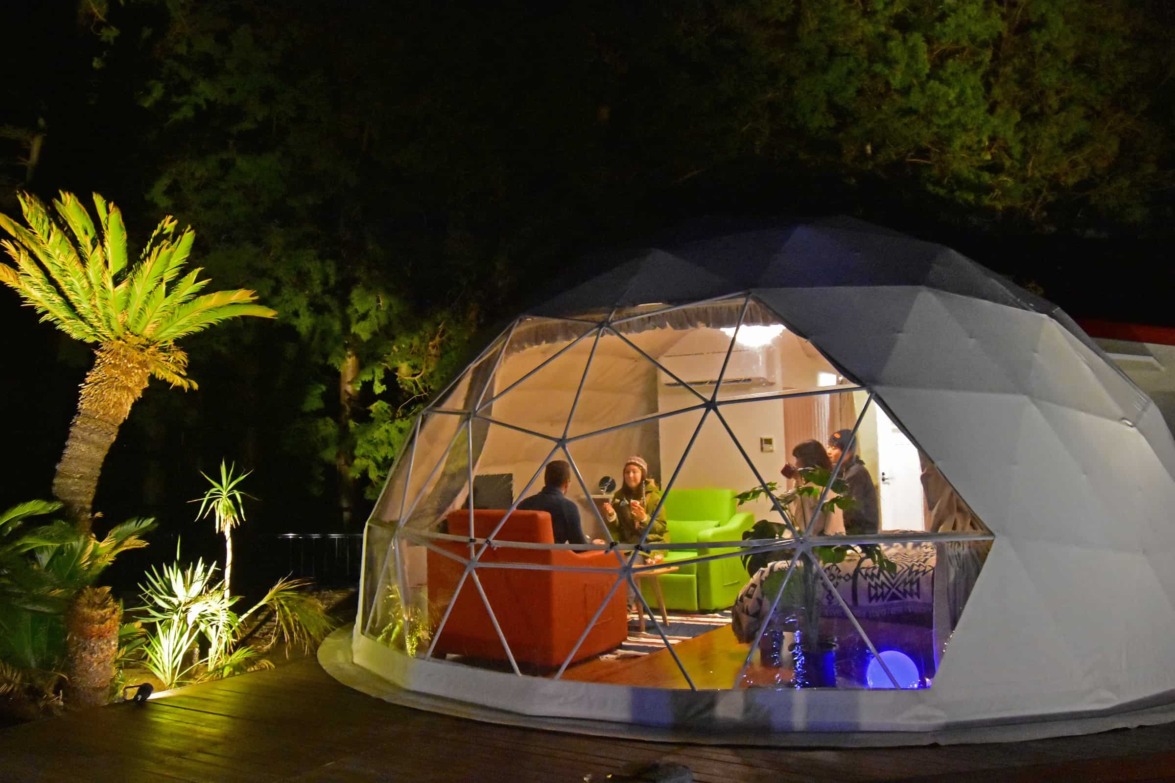 ที่พักเก๋ไก๋สไตล์แกลมปิ้งที่ Petit Hotel Izu Shaboten Village จังหวัดชิซูโอกะ