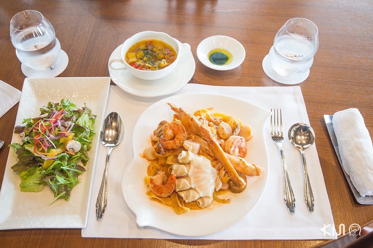 เที่ยว มิเอะ :แวะทานอาหารที่ Cafe & Wine Bar 'Lien'