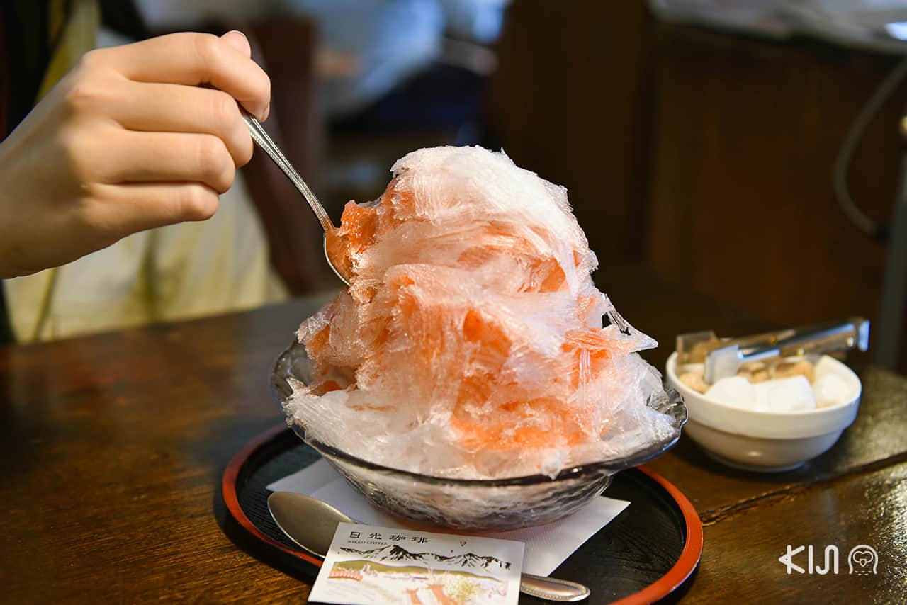 เที่ยวนิกโก้ ต้องแวะชิมคากิโกริที่ทำจากน้ำแร่บริสุทธิ์ของเขานิกโก้