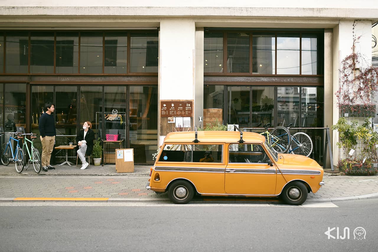 Nui. Hostel สร้างขึ้นบนพื้นที่โกดังเก่าอายุ 20-30 ปี เปลี่ยนรูปโฉมโกดังให้เป็นโฮสเทลสมัยใหม่ในสไตล์ลอฟท์