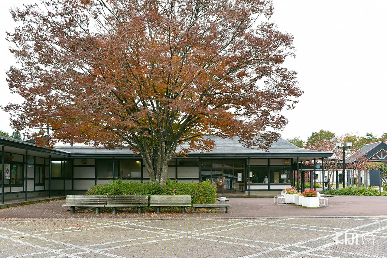 บรรยากาศสุดร่มรื่นภายใน Morioka Handi-Works Square
