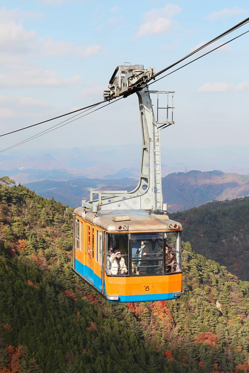 กระเช้าที่เชื่อมต่อระหว่าง Mt. Rokko และ Arima Onsen