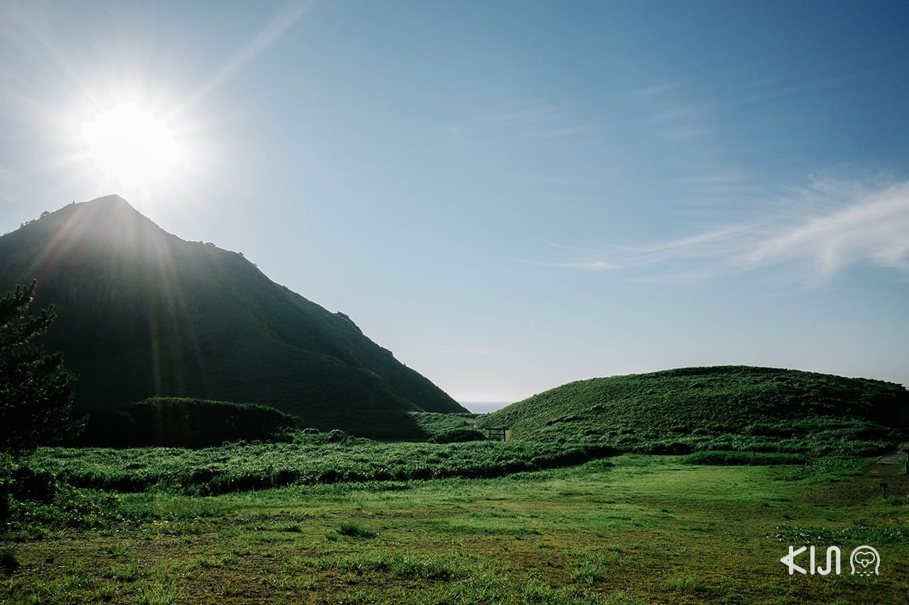 ภูเขาโอโนกาเมะ (Onogame) ตั้งอยู่ทางตอนเหนือของ เกาะซาโดะ