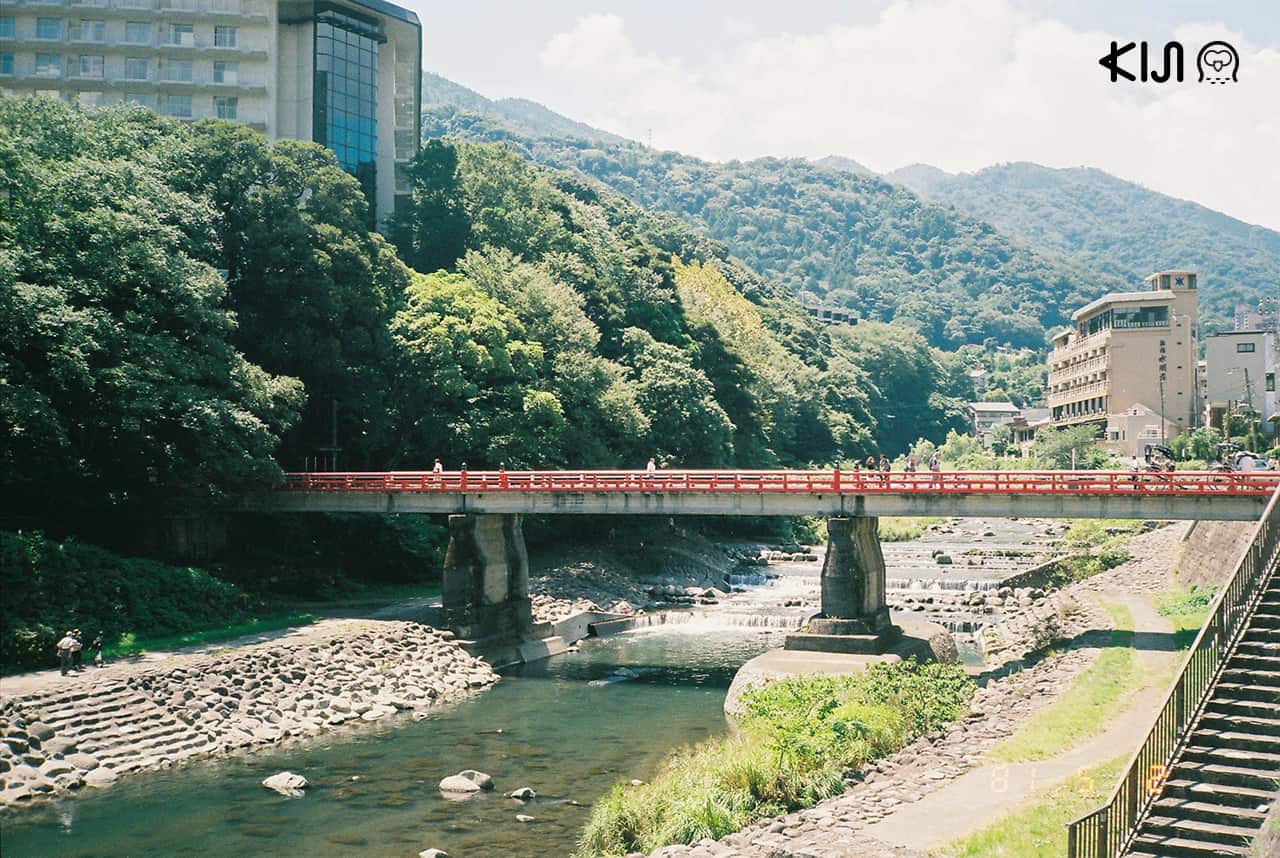 Ajisai Bridge ที่เที่ยวฮาโกเน่ สะพานแดงสดสำหรับเดินเล่น